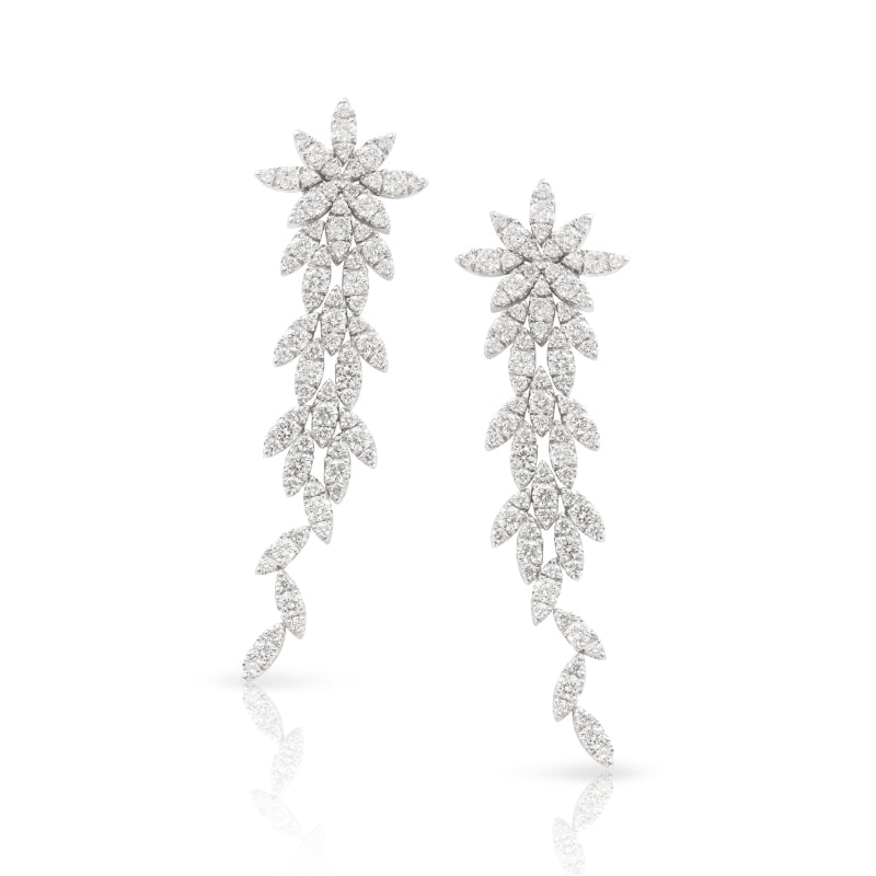Ghirlanda Earrings in 18K White Gold with White Diamonds.