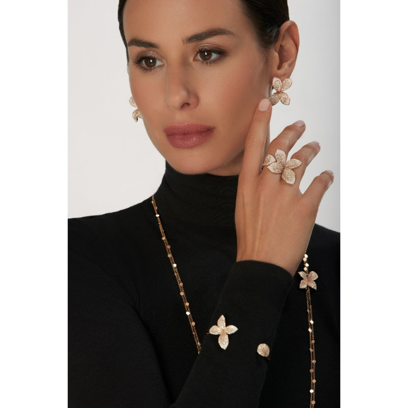 Giardini Segreti Small Flower Bracelet in 18K Rose Gold with White and Champagne Diamonds.