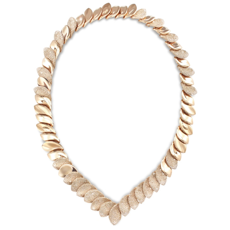 Aleluiá Matine? Combination in 18K Rose Gold with White and Champagne Diamonds.