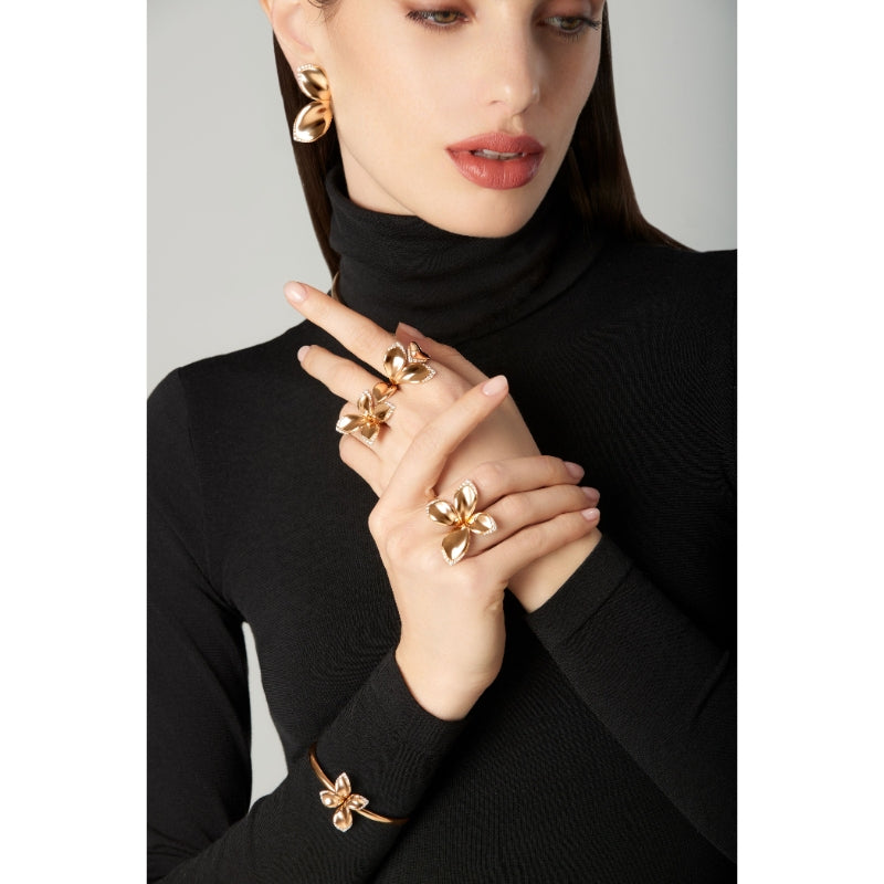 Giardini Segreti Bracelet in 18K Rose Gold with White Diamonds.
