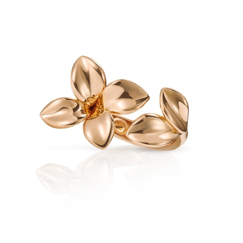 Giardini Segreti Six Leaves Small Flower Ring in 18K Rose Gold with White Diamonds.