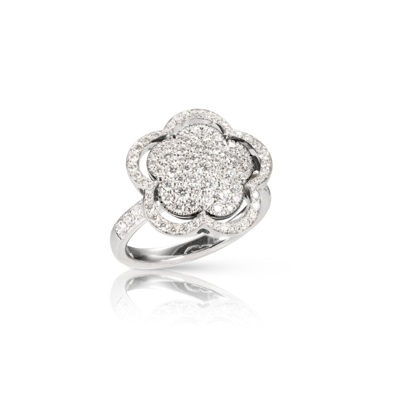 Bon Ton Ring in 18K White Gold with Onyx and Diamonds.