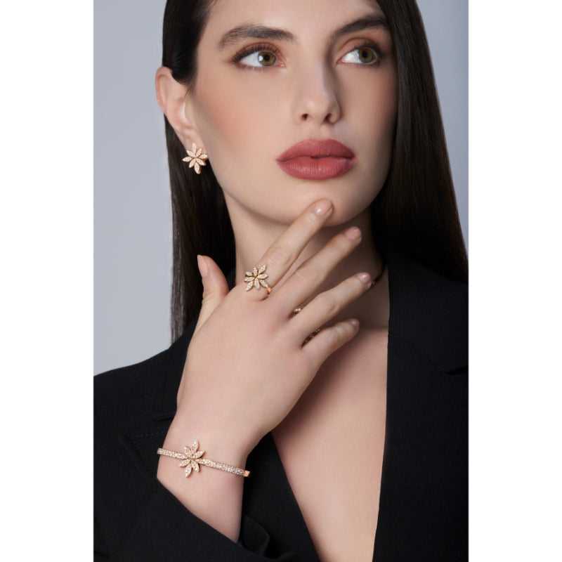 Ghirlanda Bracelet in 18K Rose Gold with White and Champagne Diamonds.