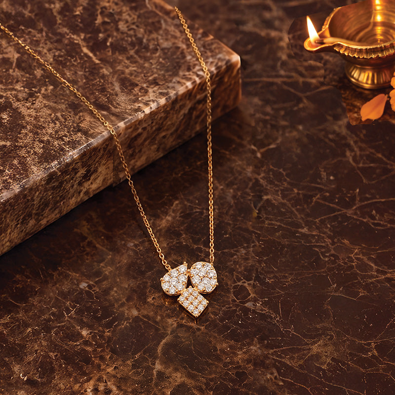 Delicate 18K yellow gold necklace with sparkling diamonds for everyday elegance