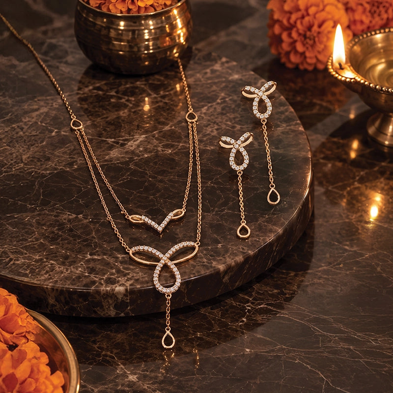 Elegant 18K Yellow Gold Layered Necklace Set with Clover Leaf Design for Women