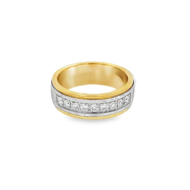 Elegant Diamond Band Ring