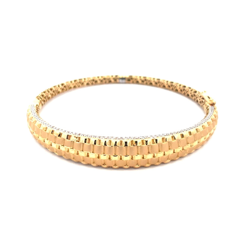 Elegant 18K Yellow Gold Bangle Bracelet for Women with Polished Finish