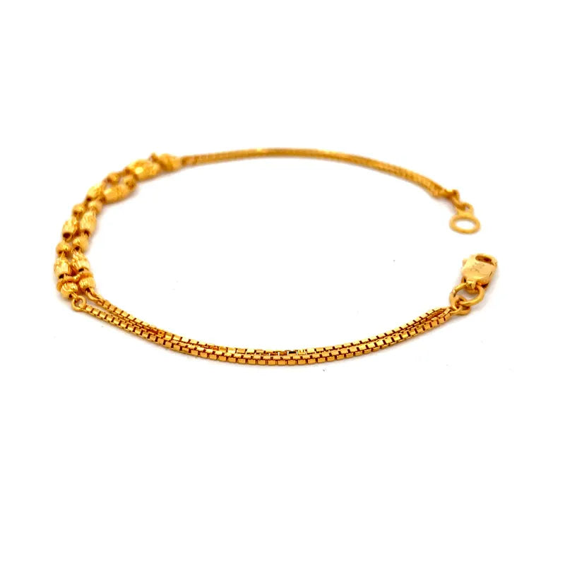 Elegant 22K Yellow Gold Bracelet for Everyday Sophistication and Special Moments