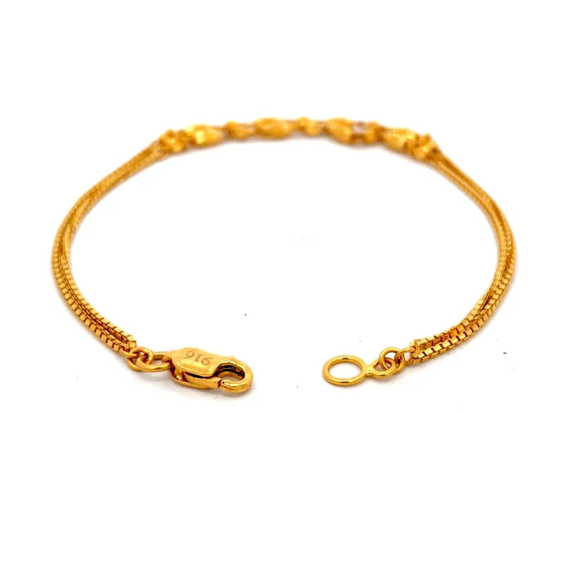 Elegant 22K Yellow Gold Bracelet for Everyday Sophistication and Special Moments