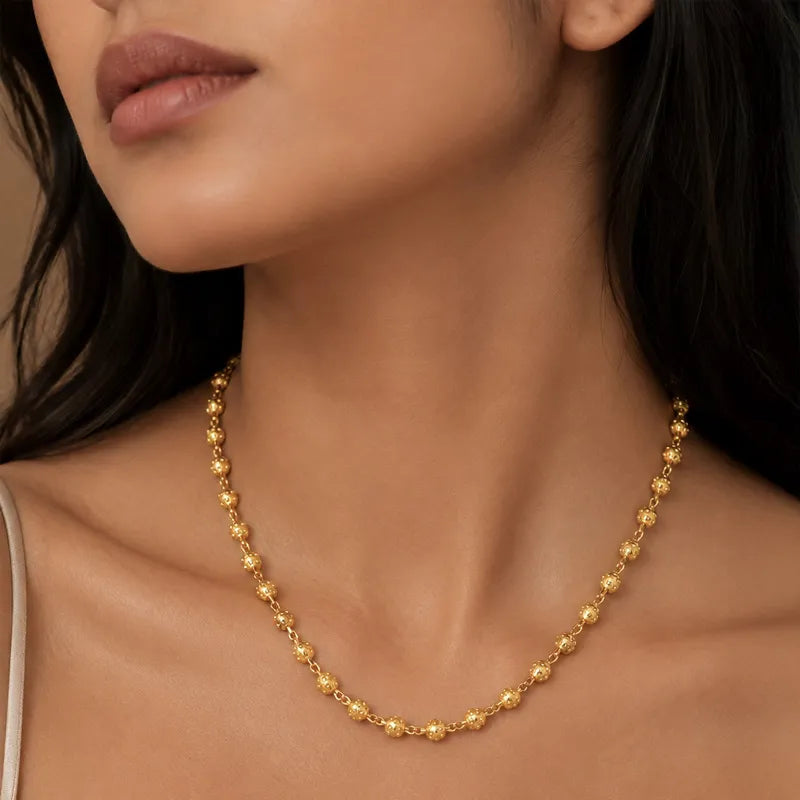 Elegant 22K yellow gold chain, perfect for everyday wear or special occasions