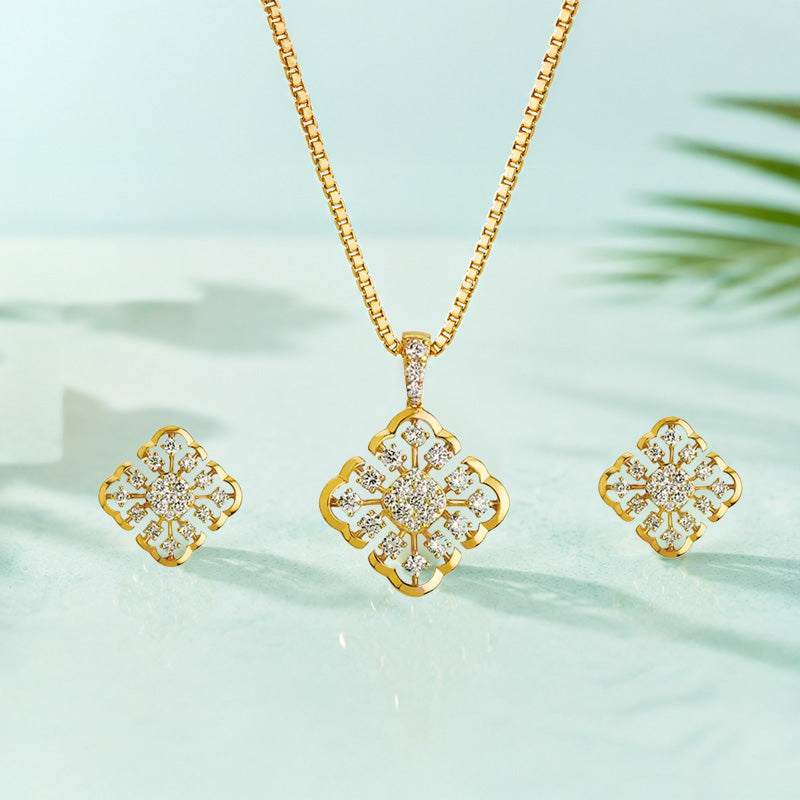 Delicate Filigree Diamond Pendant Set