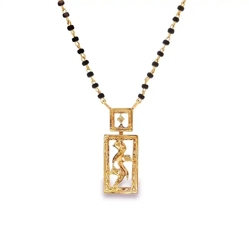 Dainty 18K Gold Diamond Pendant Necklace with Subtle Brilliance