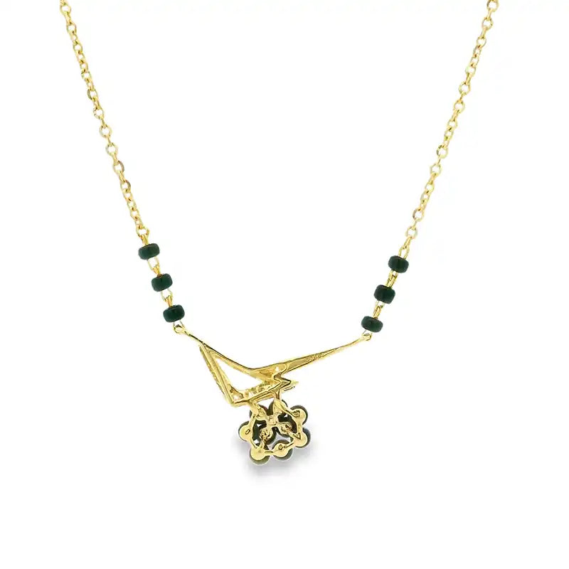 Abstract 18K Yellow Gold Necklace with Diamond Accent for Timeless Style