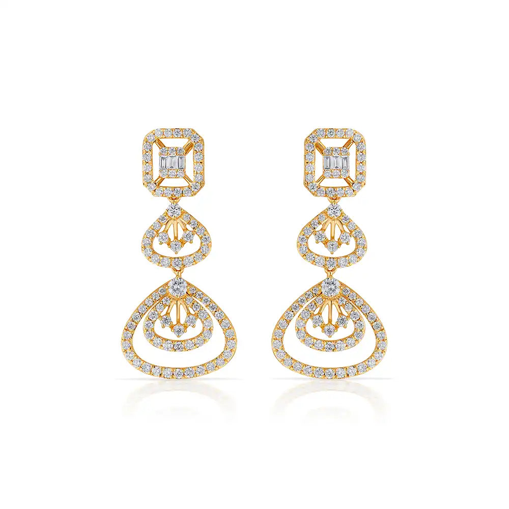 Elegant Necklace Set in Gold & Diamond