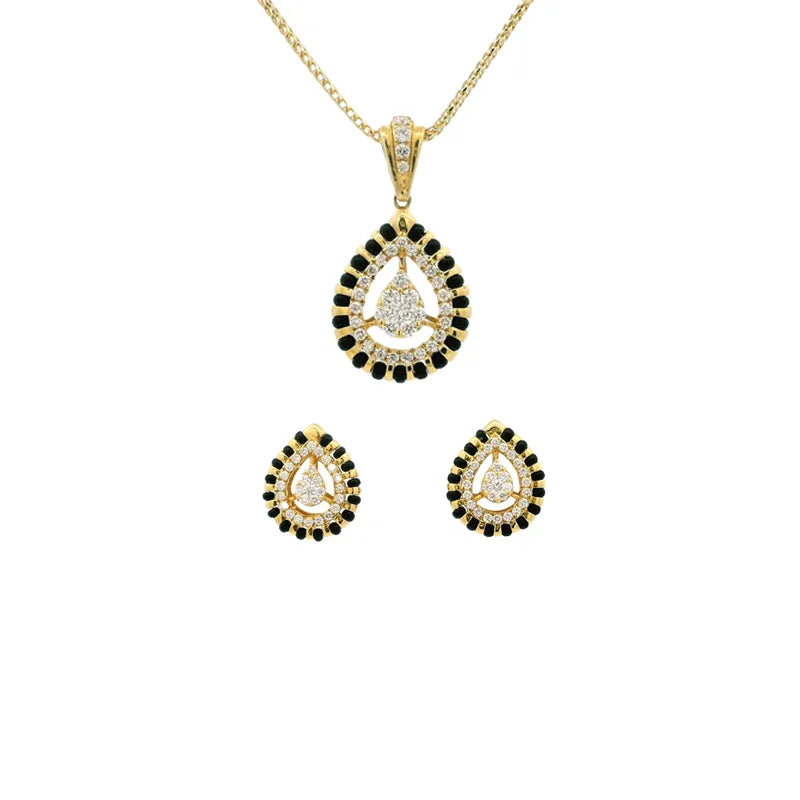 Elegant Diamond Pendant Set