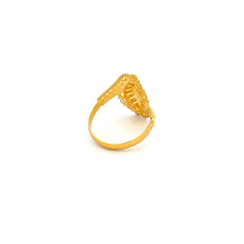 Elegant 22k Yellow Gold Ring in Size 6.75 Perfect for Everyday Wear