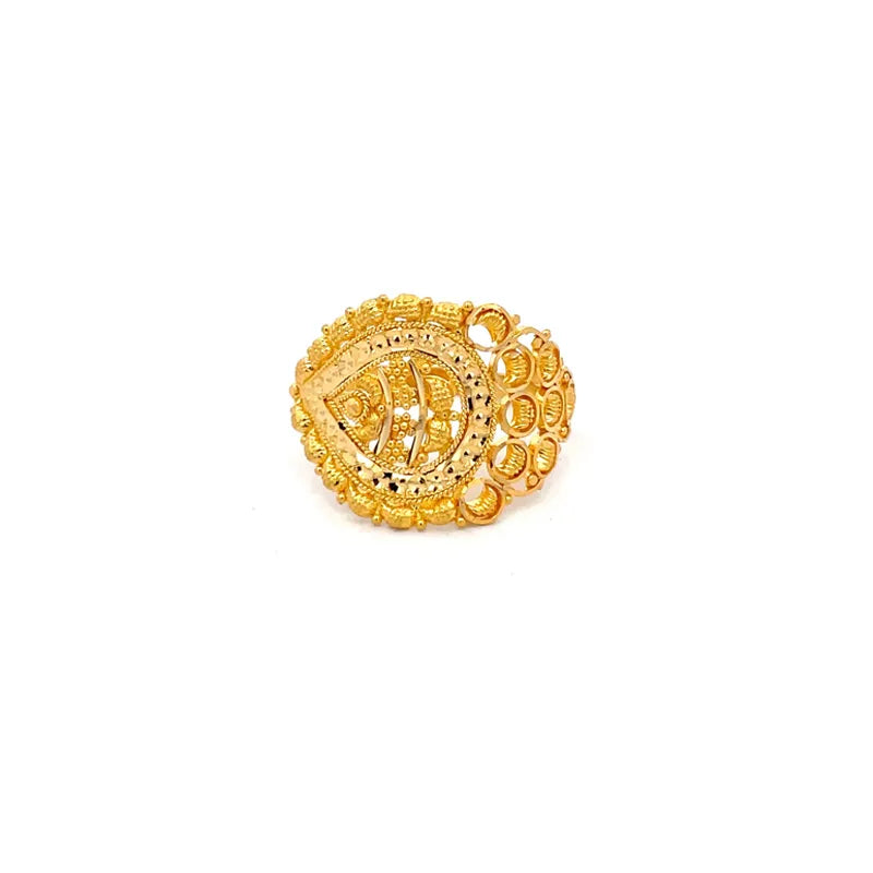 Elegant 22k Yellow Gold Ring Size 6.5 for Everyday Wear or Special Occasions