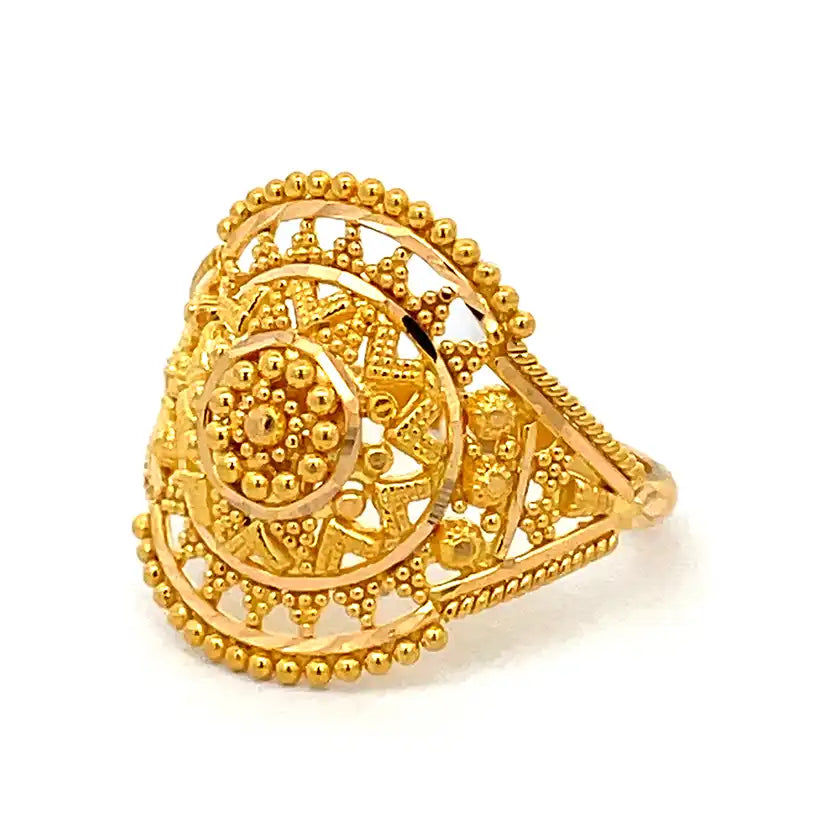 Gold Ring - 22K - size 6.75