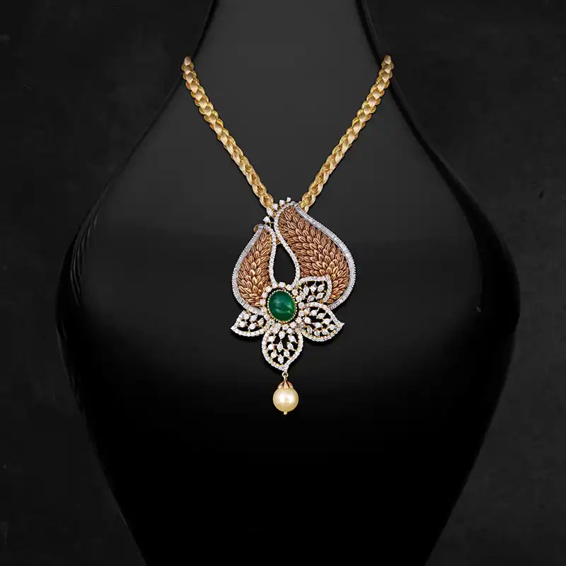 Emerald Diamond Necklace Set in 18K Gold