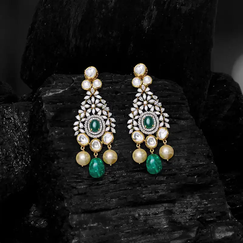 Emerald Diamond Necklace Set in 18K Gold