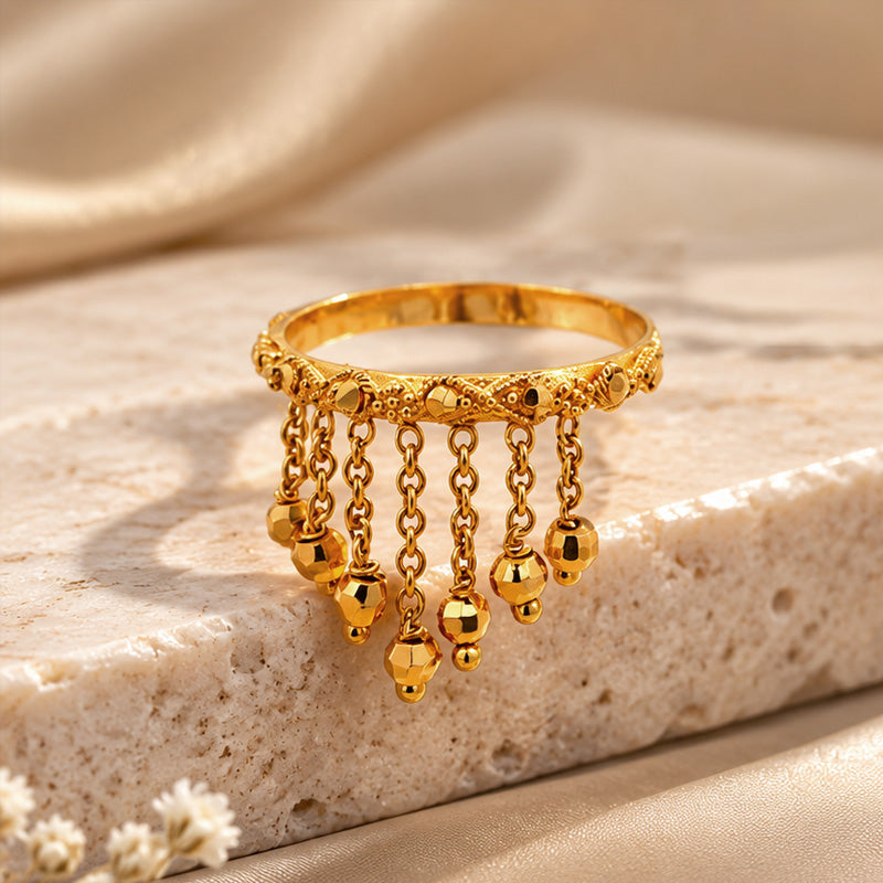 Chandelier style 22K Gold Ring - Size 6.50