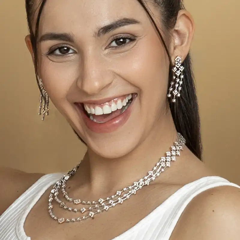 3 lines Diamond Necklace and Earrings in Gold