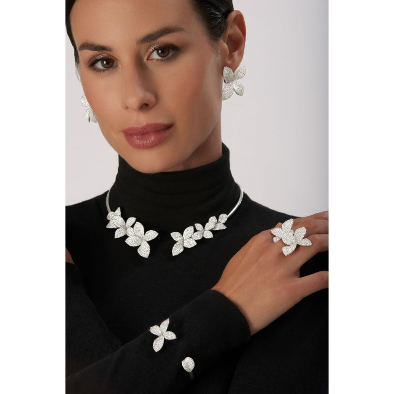 Giardini Segreti Small Flower Bracelet in 18K White Gold with White Diamonds.