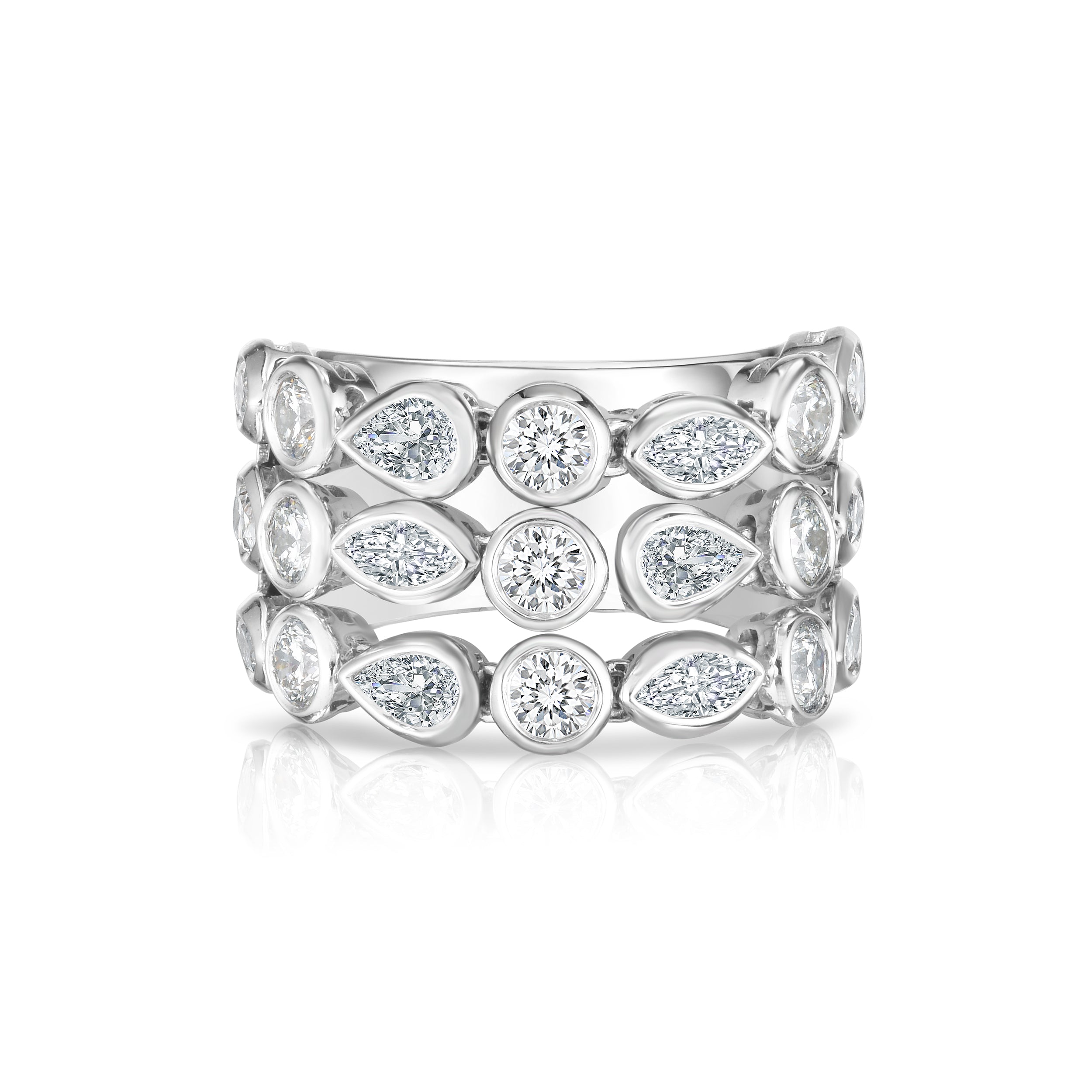 18K WHIYE GOLD DOLCE THREE ROW DIAMOND RING