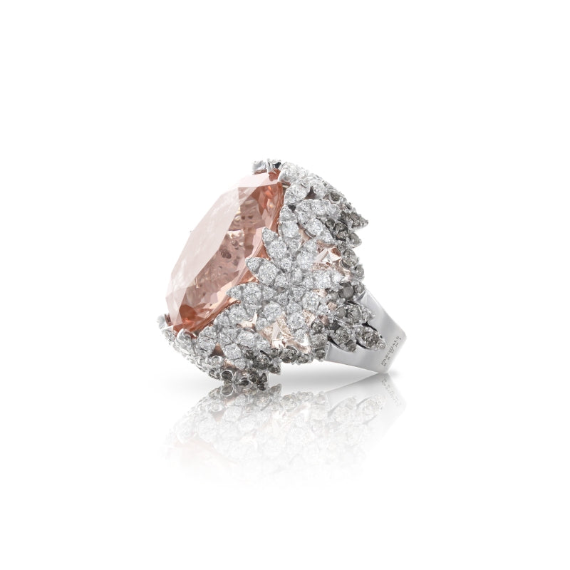 Ghirlanda Atelier Ring in 18K White Gold with Morganite, White and Grey Diamonds.