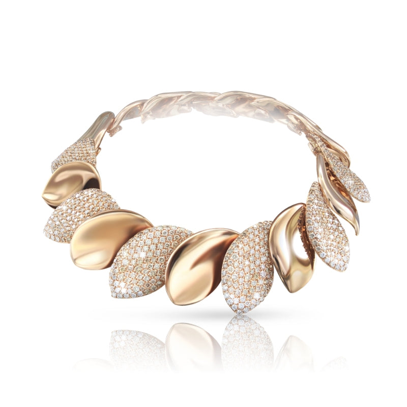 Alelui&aacute; Bracelet in 18K Rose Gold with White and Champagne Diamonds.