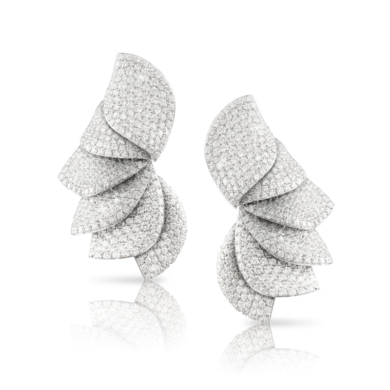 Alelui&aacute; Earrings in 18K White Gold with White Diamonds.