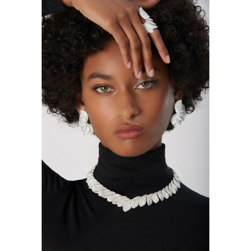 Alelui&aacute; Bracelet in 18K White Gold with White Diamonds.