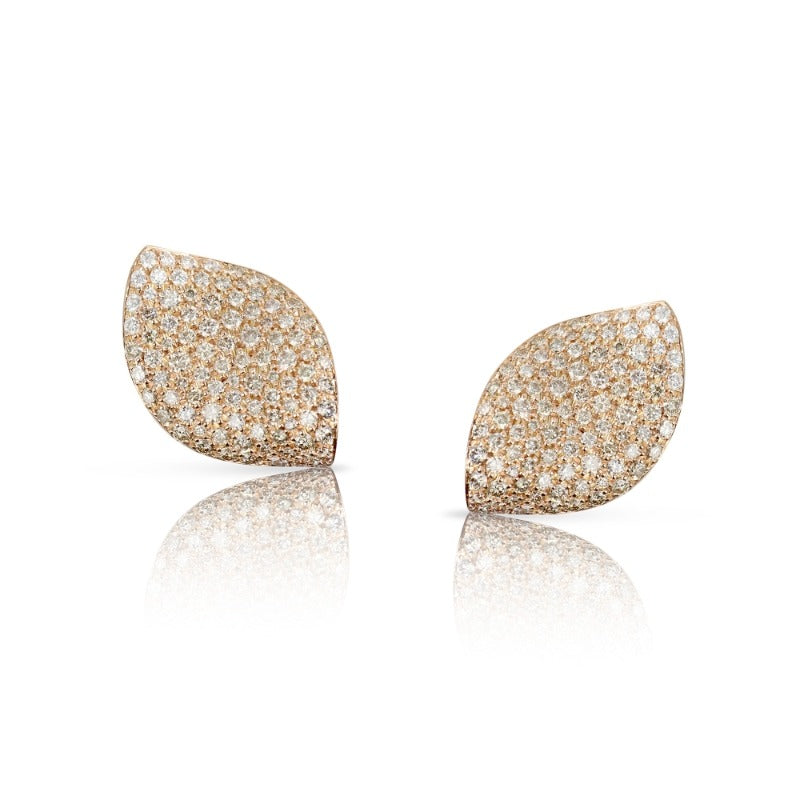 Alelui&aacute; Earrings in 18K Rose Gold with White and Champagne Diamonds.