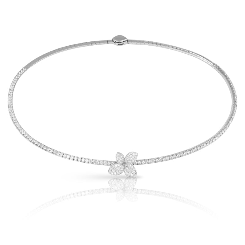 Heart to Earth Collier in 18K White Gold with White Diamonds.