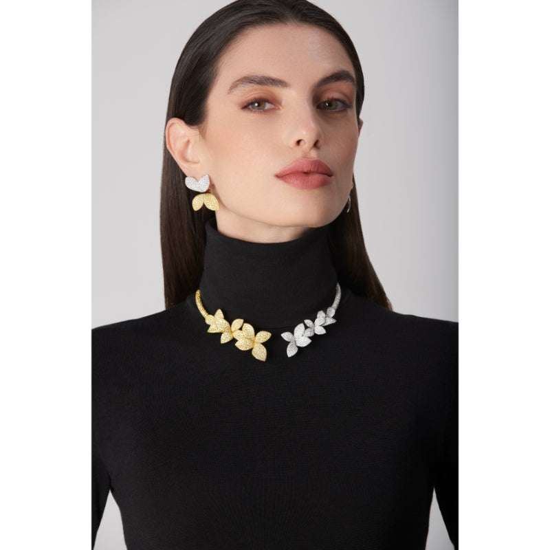 Giardini Segreti Aura Medium Flower Earrings in 18K White and Yellow Gold with White and Fancy Yellow Diamonds.