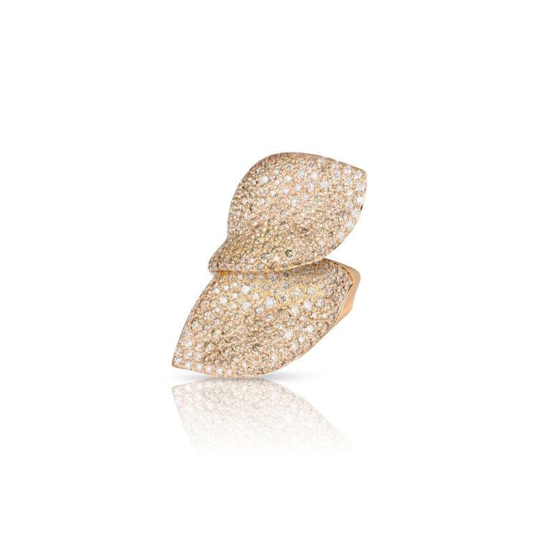 Alelui&aacute; Ring in 18K Rose Gold with White and Champagne Diamonds.