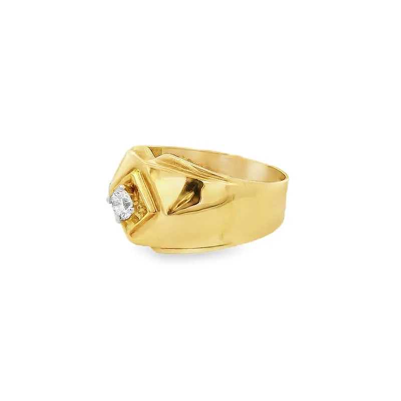 Men's Ring in Gold and Diamonds
