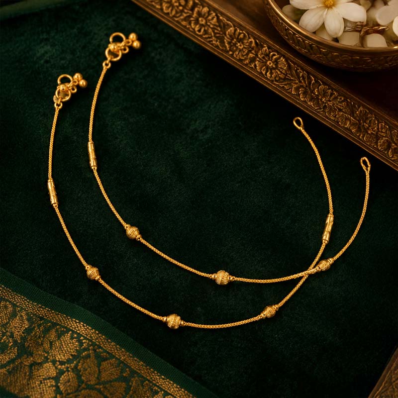 Elegant Yellow Gold Anklets