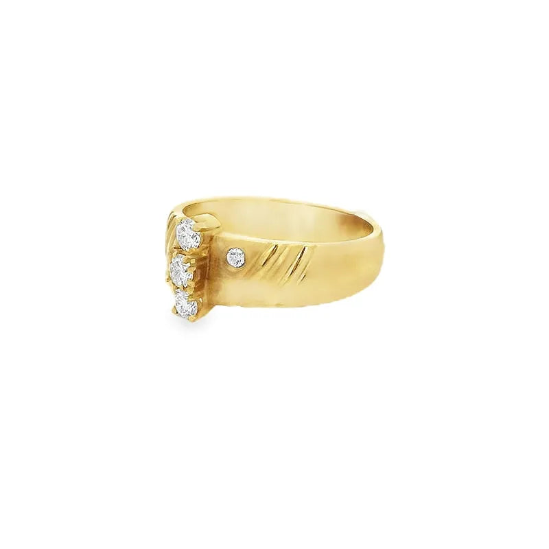Men's Ring in Gold and Diamonds