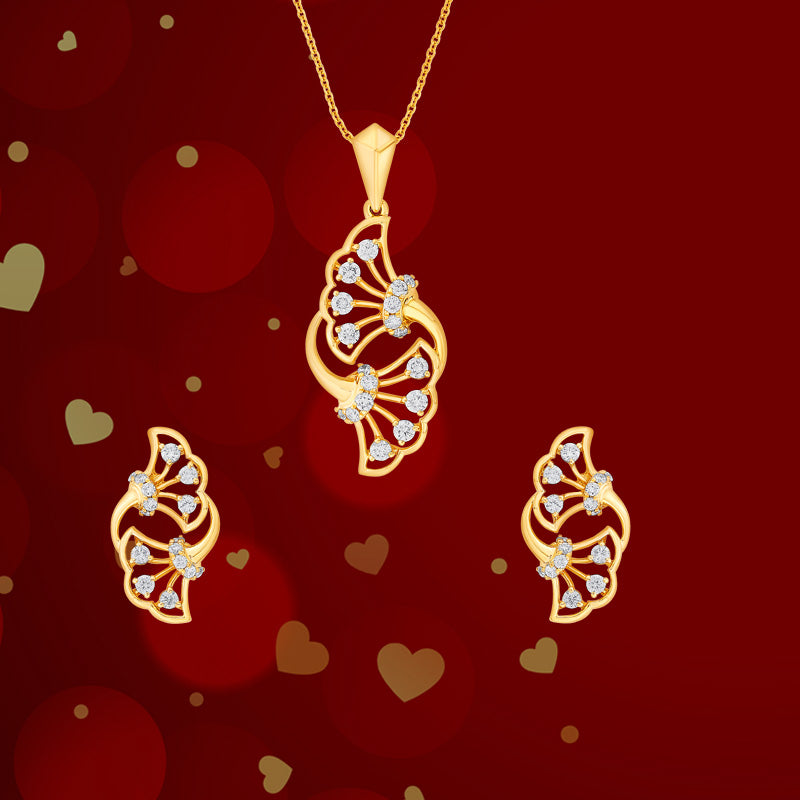 Golden Embrace, 18K Gold Diamond Pendant Set