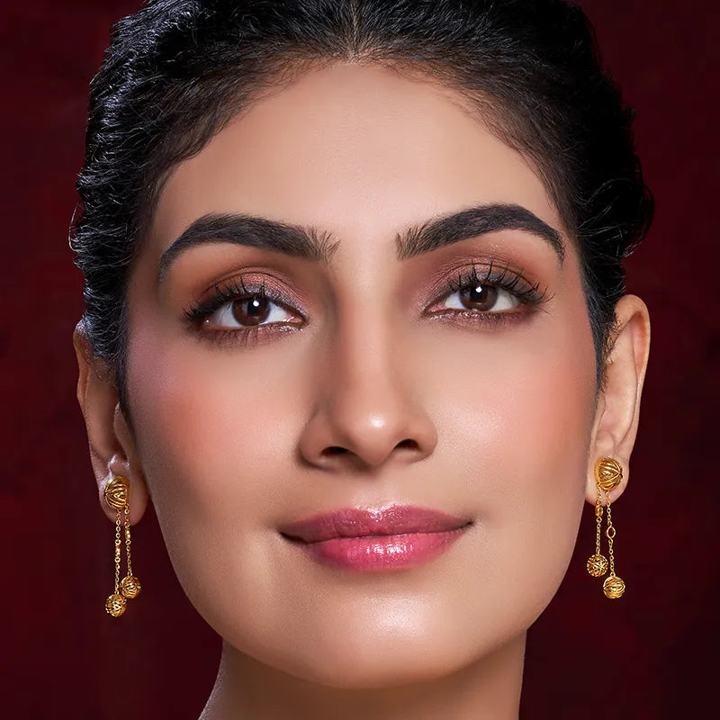 Contemporary yet Timeless Necklace Set
