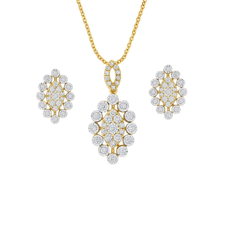 Classic 18K Gold Dimond Pendant Set