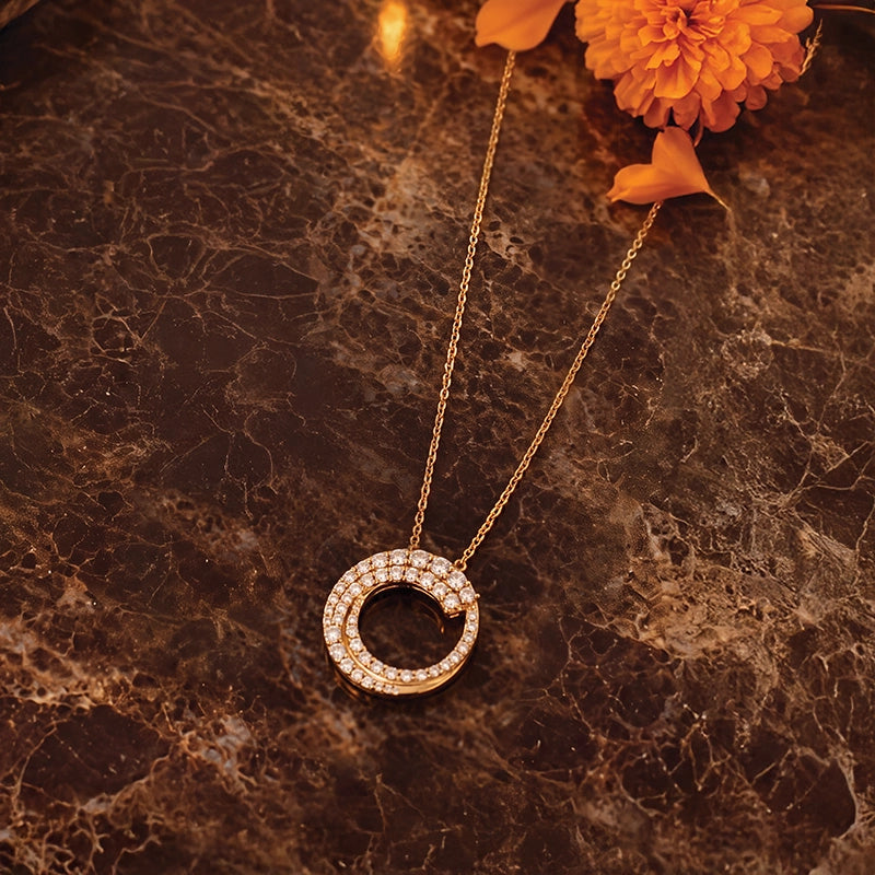 Elegant 18K Yellow Gold Necklace with 0.33 Carat Diamonds for Daily Wear