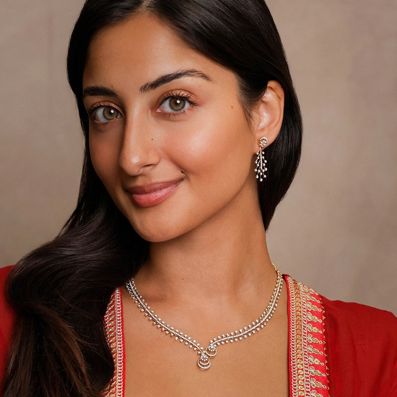 Elegant 18K Yellow Gold Necklace and Earring Set with Sparkling Diamonds
