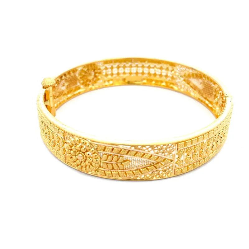 Beautiful 22K Yellow Gold Free Size Ladies Bangle Pair with Side Screw Opening