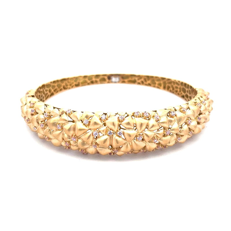 Elegant 18K Yellow Gold Textured Bangle Bracelet for Women Beautiful Everyday Wear