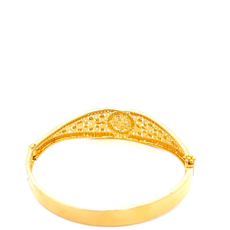 Elegant 22K Yellow Gold Ladies Bangle for Everyday Style and Special Occasions