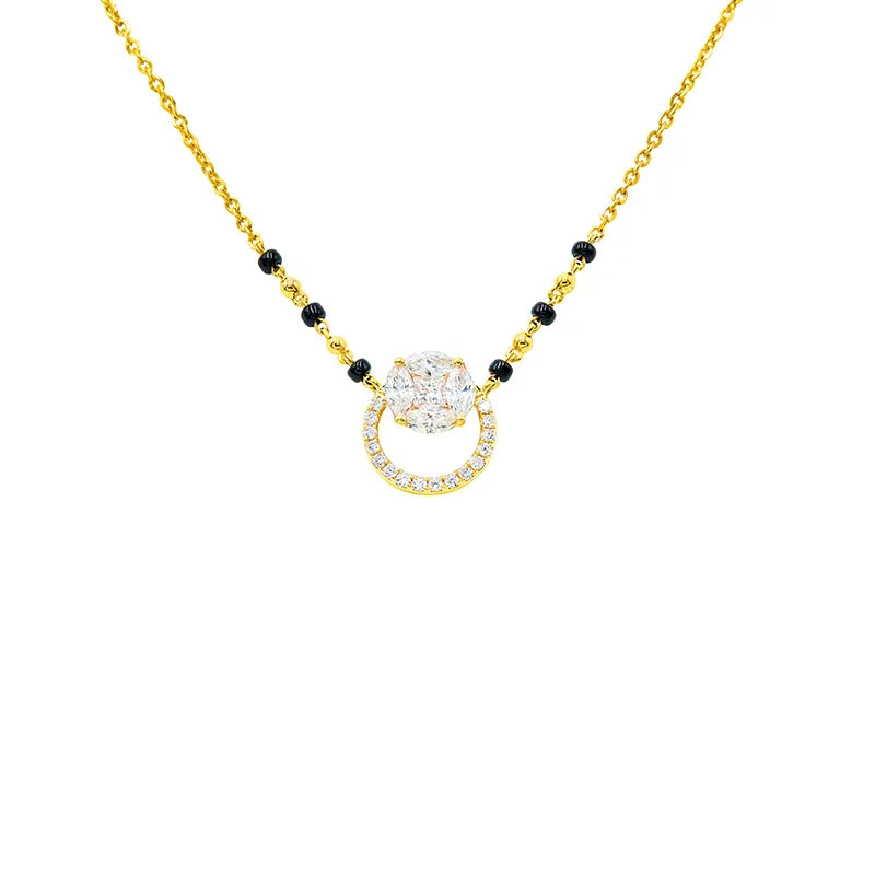 Round Mangalsutra in 18K gold and Diamonds