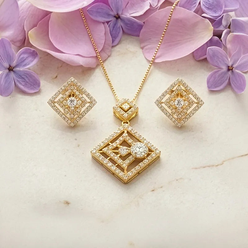 18K Yellow Gold & Diamond Rhombus Pendant Set