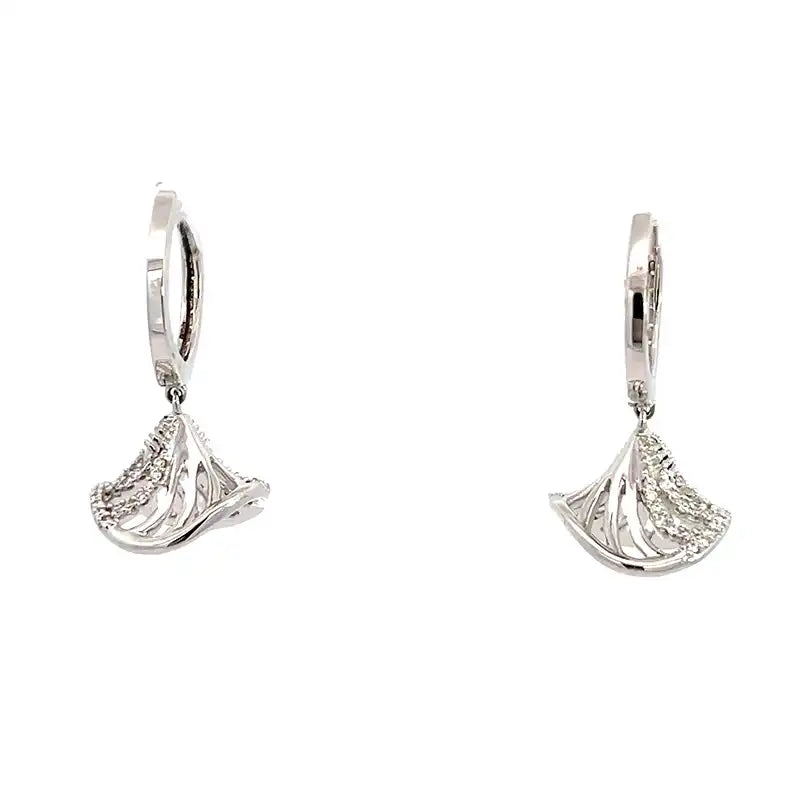 18K White Gold Dangling Earrings